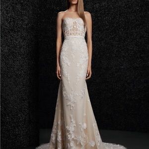 Vera Wang Bridal Gown